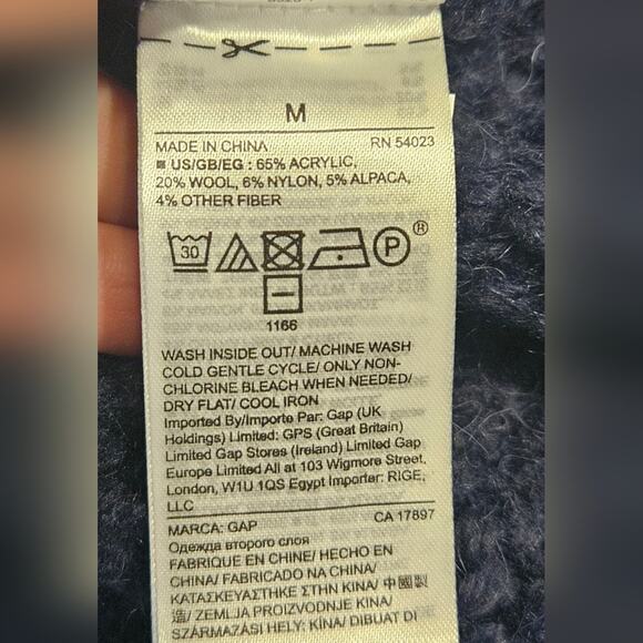 Gap Navy blue chunky cable knit mock turtleneck sweater.  Size M - Picture 3 of 5